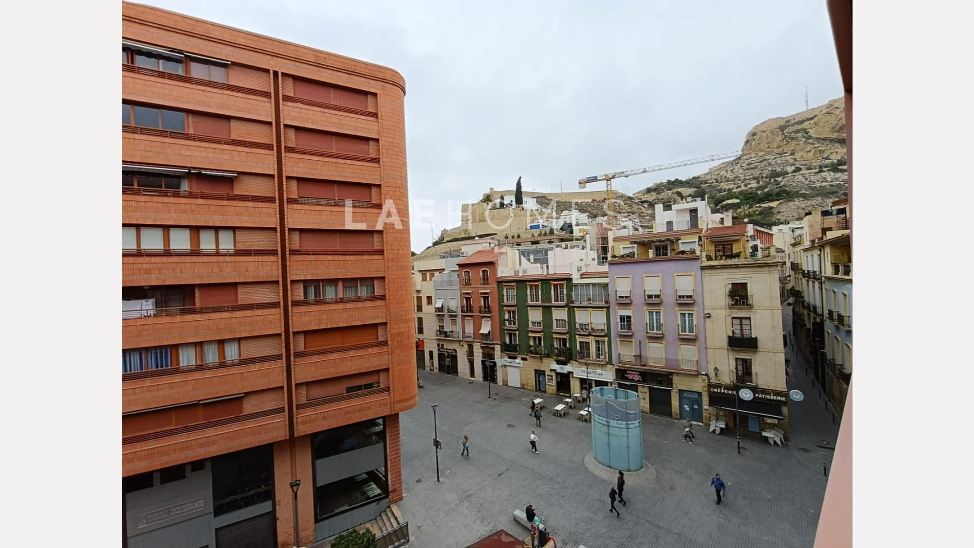 Vista exterior de Pis en venda en Alicante / Alacant amb Calefacció, Terrassa i Balcó
