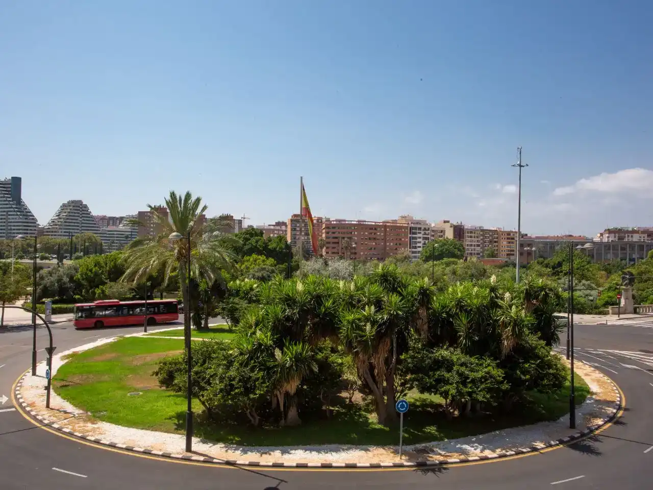 Exterior view of Flat for rent in Camins al Grau