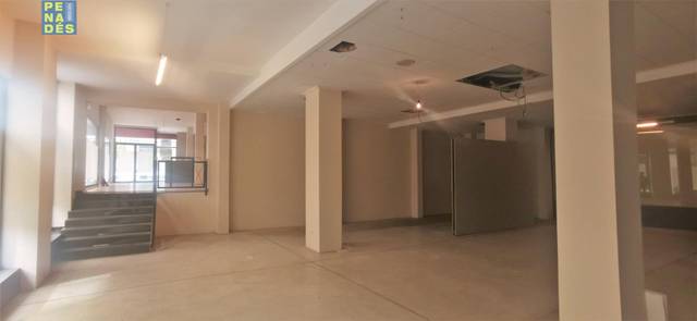 Local comercial en Alquiler en Sant Josep - Zona Hospital