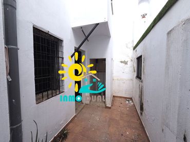 Local comercial en venda a Casco Antiguo