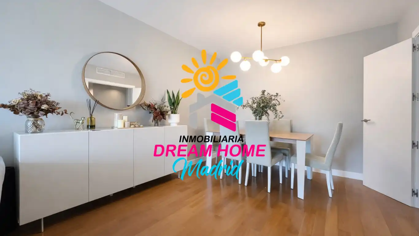 Vista exterior de Piso en venta en  Madrid Capital con Aire acondicionado, Amueblado y Internet