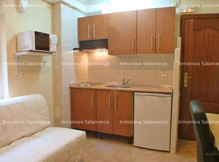 Kitchen of Apartment to rent in Salamanca Capital  with Heating and Furnished
