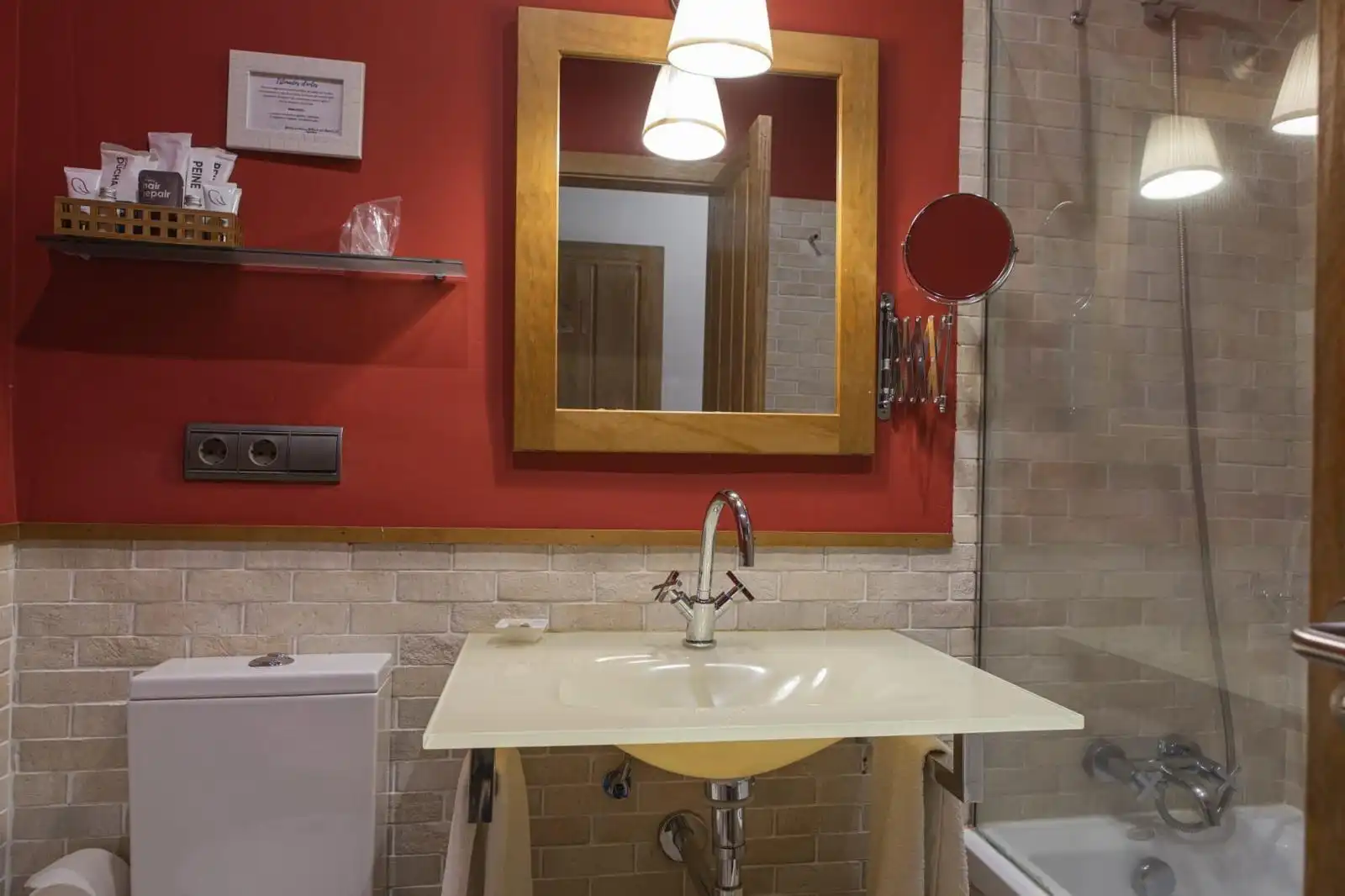 Badezimmer von Gebäude zum Verkauf in San Martín de Trevejo