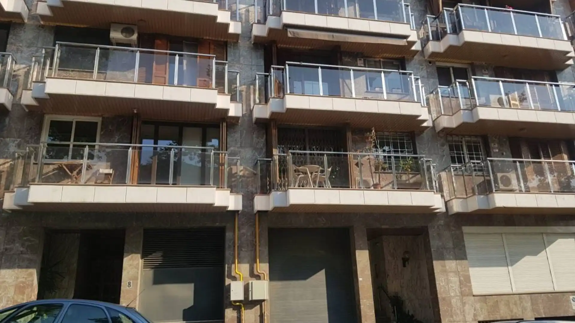 Vista exterior de Local en venta en Granollers