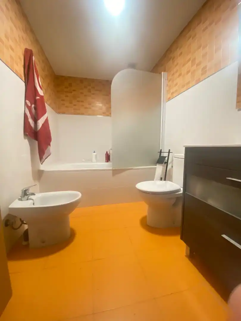 Baño de Casa adosada en venta en Cintruénigo con Calefacción, Jardín privado y Terraza