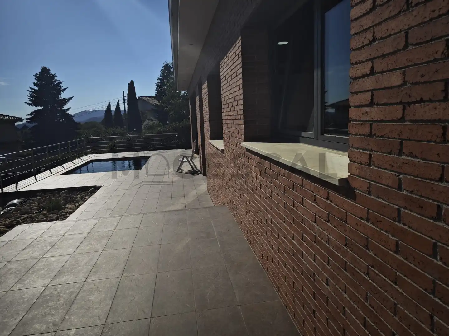Casa amb piscina en venda a GRIVA, imagen 4