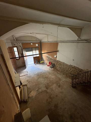 Local comercial en Alquiler en LLARG en Barri Vell