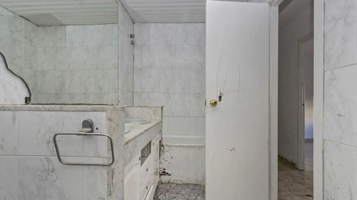 Bany de Pis en venda en Rubí