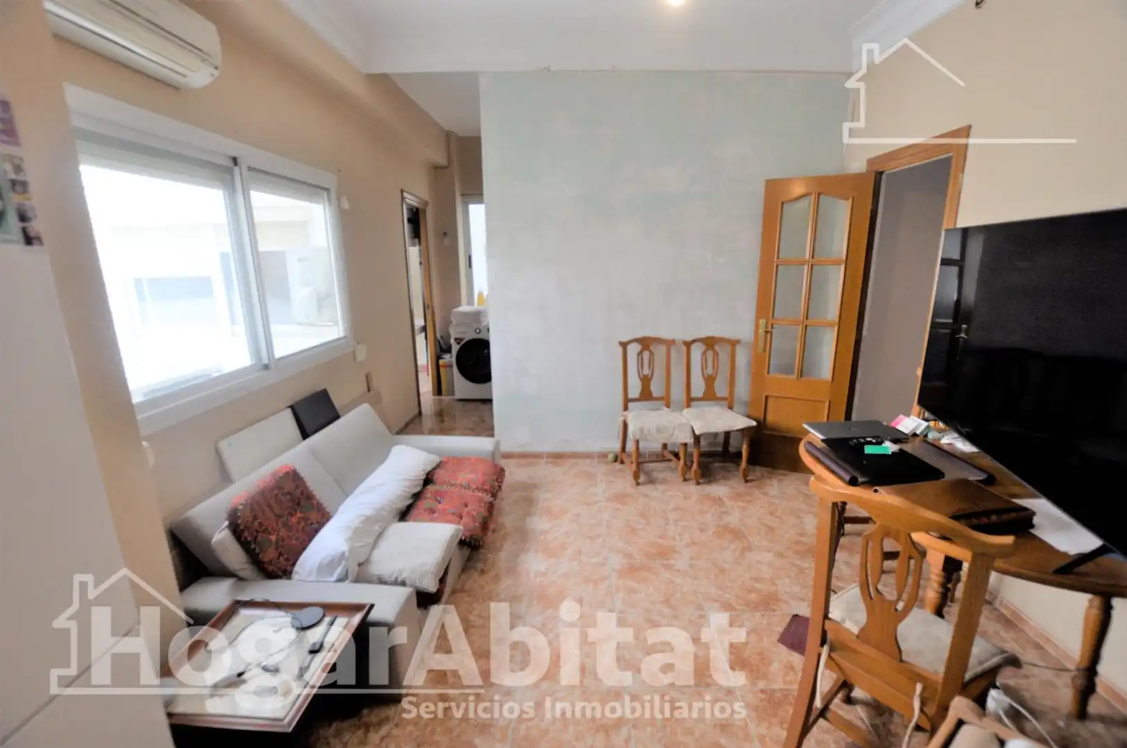 Sala de estar de Piso en venta en  Valencia Capital con Aire acondicionado y Balcón
