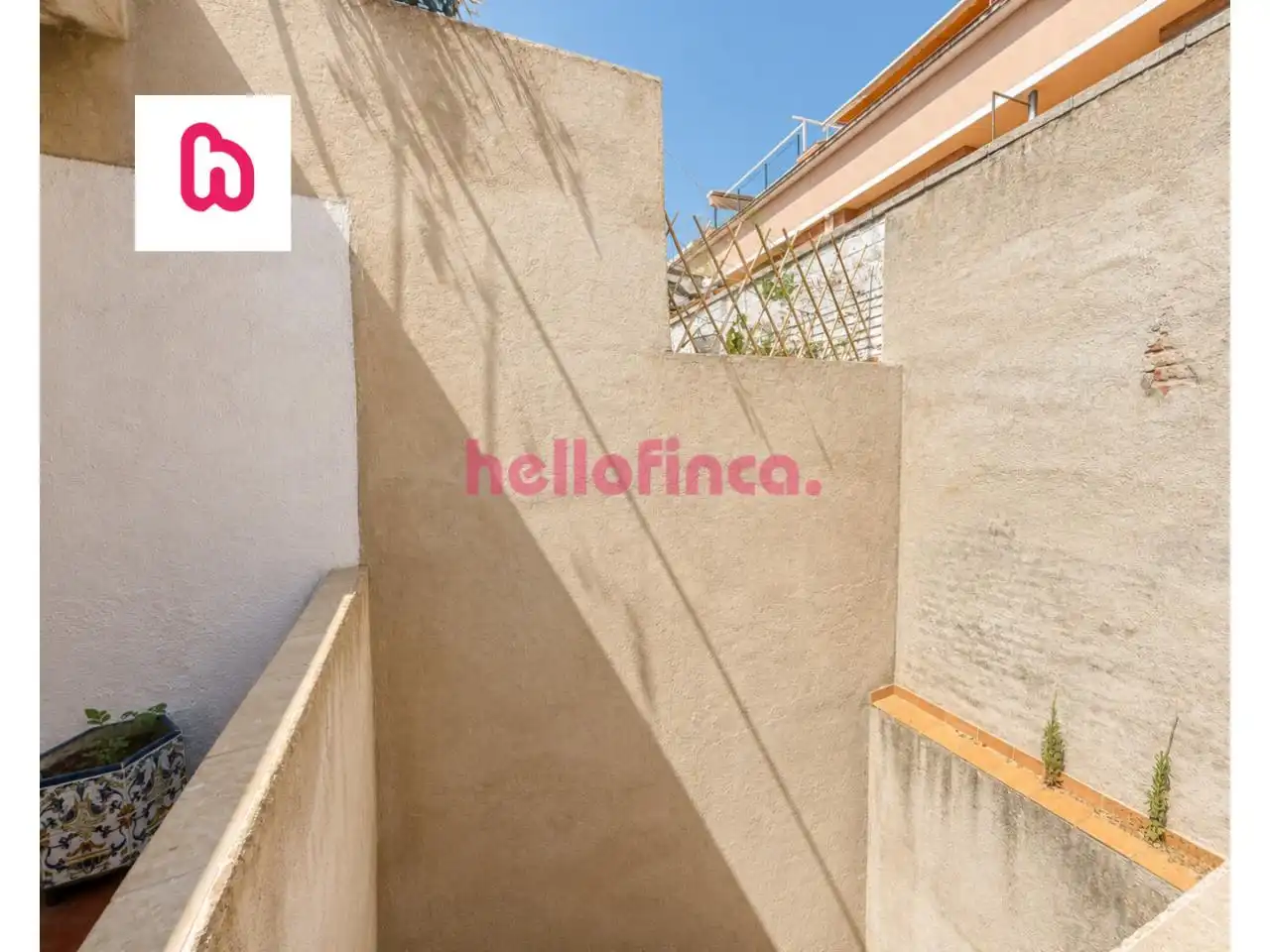 Terraza de Casa adosada en venta en Nord-oest