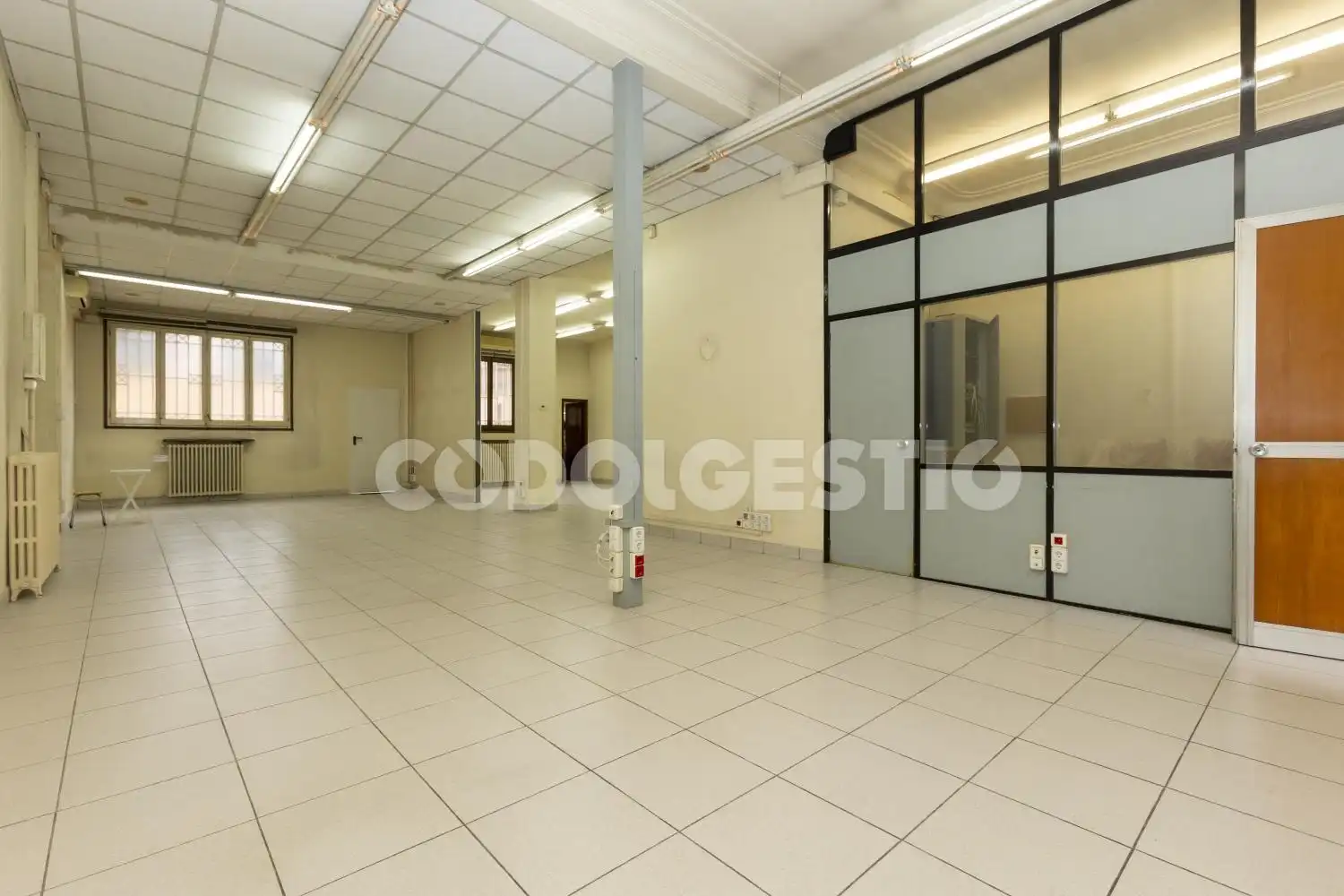 Local comercial en venda a Pont, imagen 6