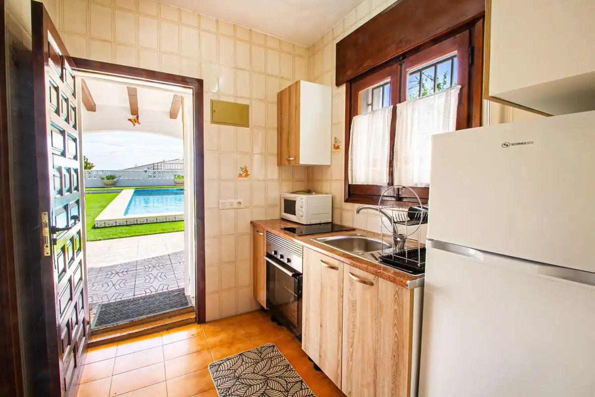 Kitchen of Houses for sale in Calpe / Calp  with Air Conditioner, Heating and Private garden
