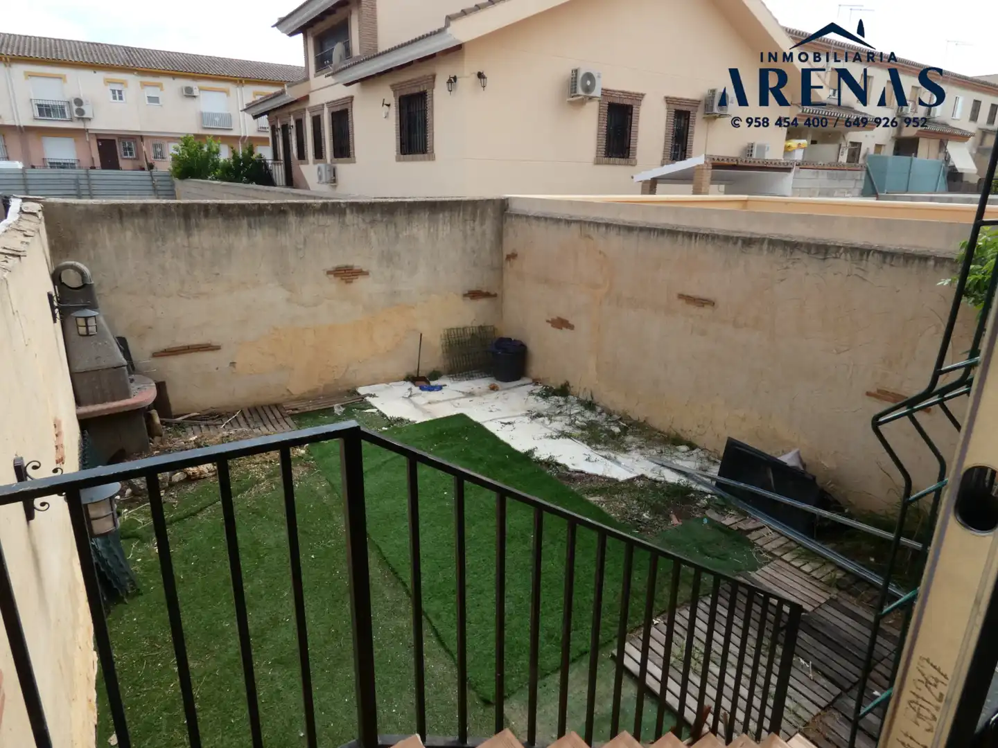 Garden of Houses for sale in Cijuela