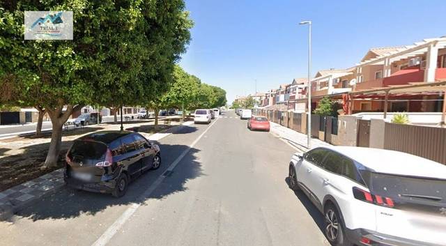 Casa adosada en Venta en Avenida ALBUR en Alcalá del Río