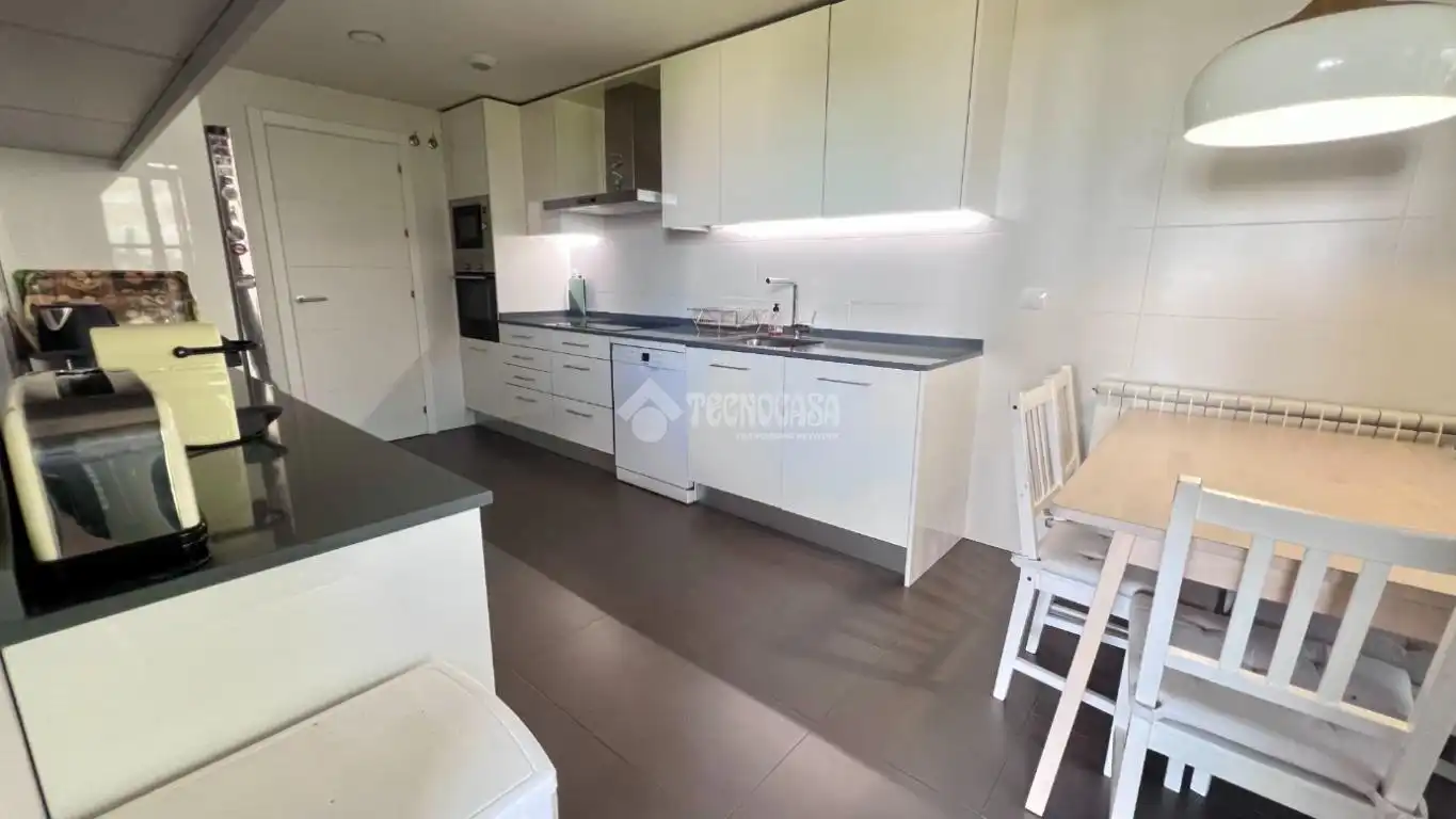 Cocina de Piso en venta en Alcalá de Henares con Terraza