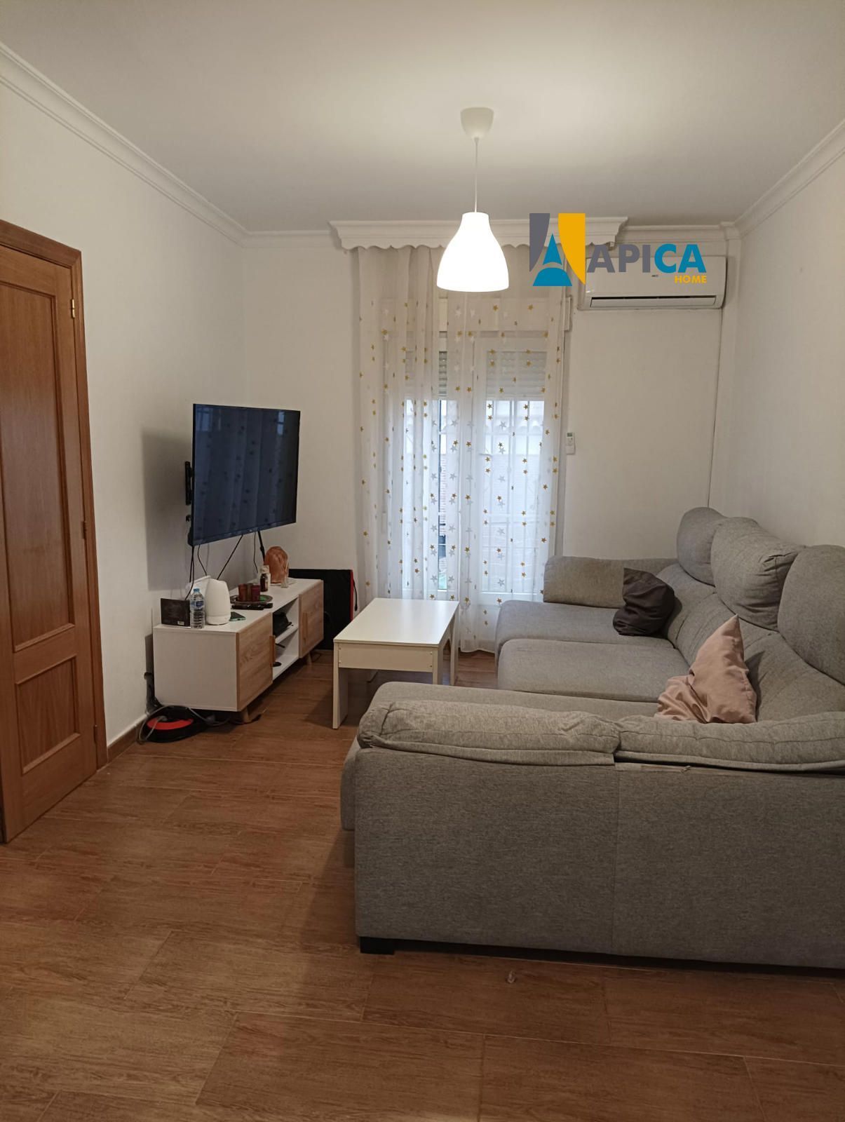 Sala d'estar de Casa adosada en venda en Población de Arroyo amb Aire condicionat