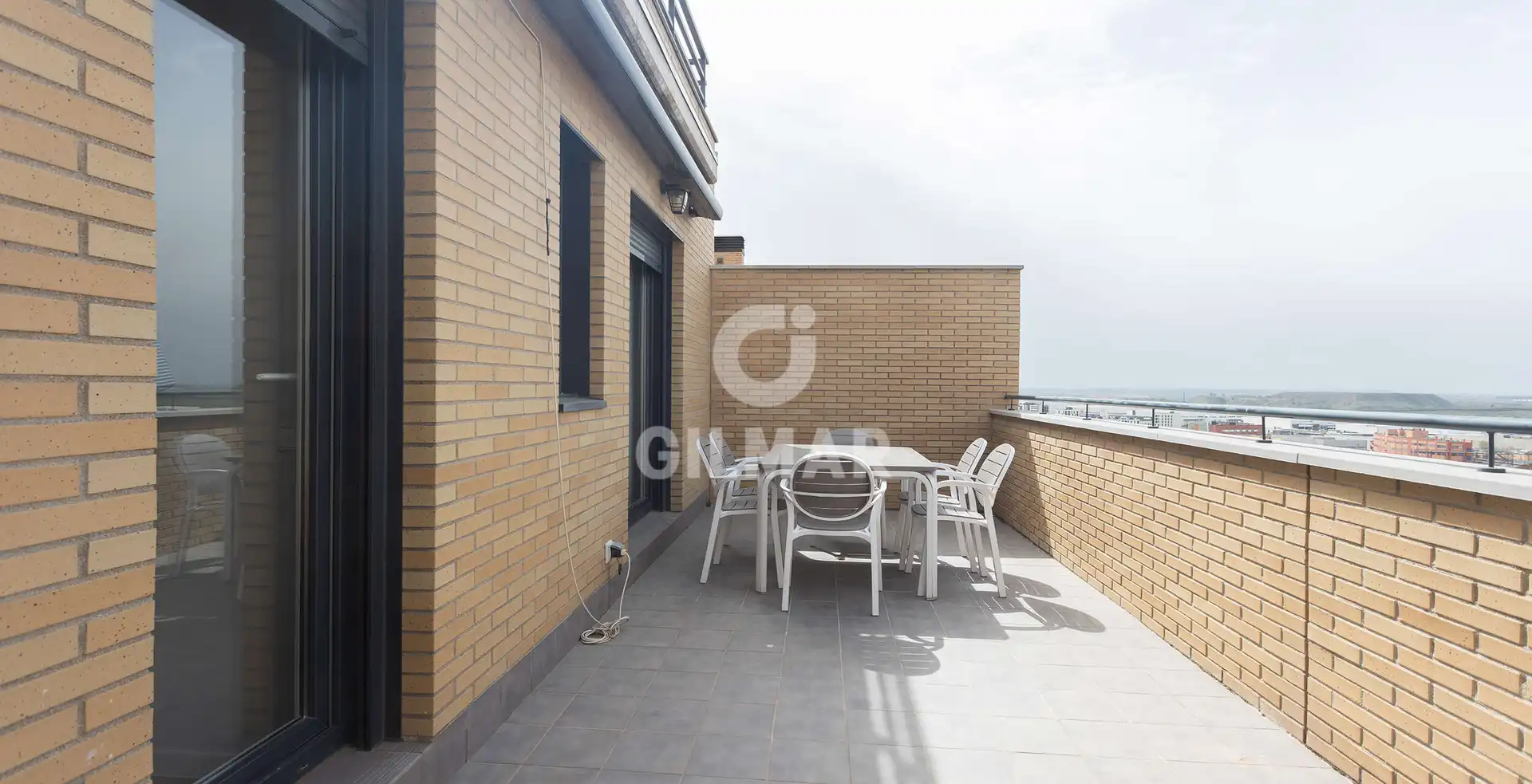 Terrasse von Maisonette zum Verkauf in Madrid mit Heizung, Privatgarten und Abstellraum