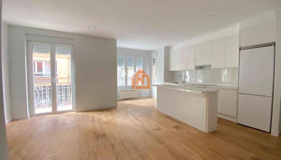 Foto 1 de Apartament de lloguer a Juan Madrazo, Centro Ciudad, León