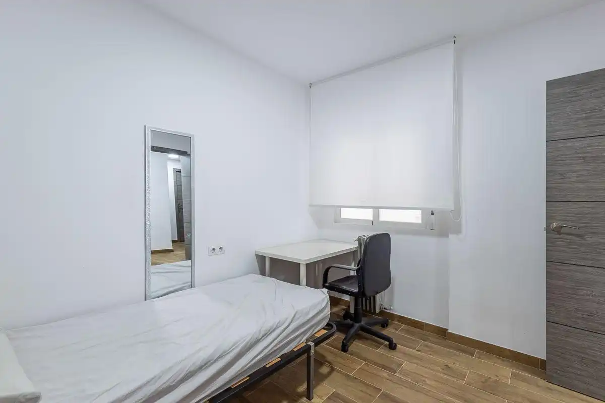 Habitación de Piso en venta en Granada con Calefacción y Terraza