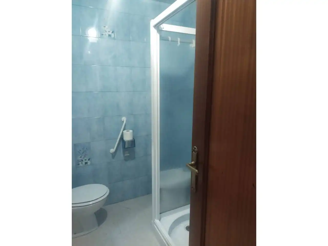Bathroom of Flat for sale in Manzanares  with Air Conditioner, Heating and Storage room