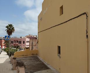 Vista exterior de Casa o xalet en venda en Arucas amb Terrassa