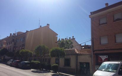 Vista exterior de Casa o xalet en venda en Segovia Capital amb Terrassa