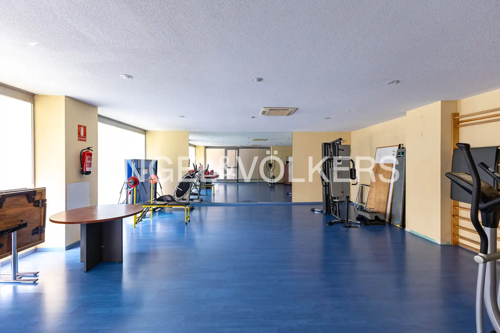 Flat for sale in Madrid  with Air Conditioner, Heating and Private garden