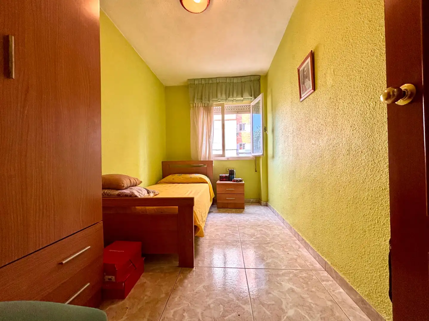 Habitación de Piso en venta en Alicante / Alacant con Aire acondicionado, Amueblado y Lavadora