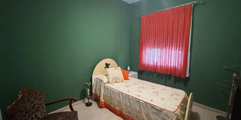 Habitación de Casa o chalet en venta en La Carlota con Jardín privado, Terraza y Trastero
