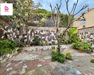 Jardí de Casa o xalet en venda en Santa Coloma de Gramenet amb Aire condicionat, Calefacció i Jardí privat