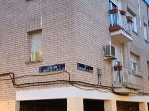 Vista exterior de Local en venda en  Madrid Capital