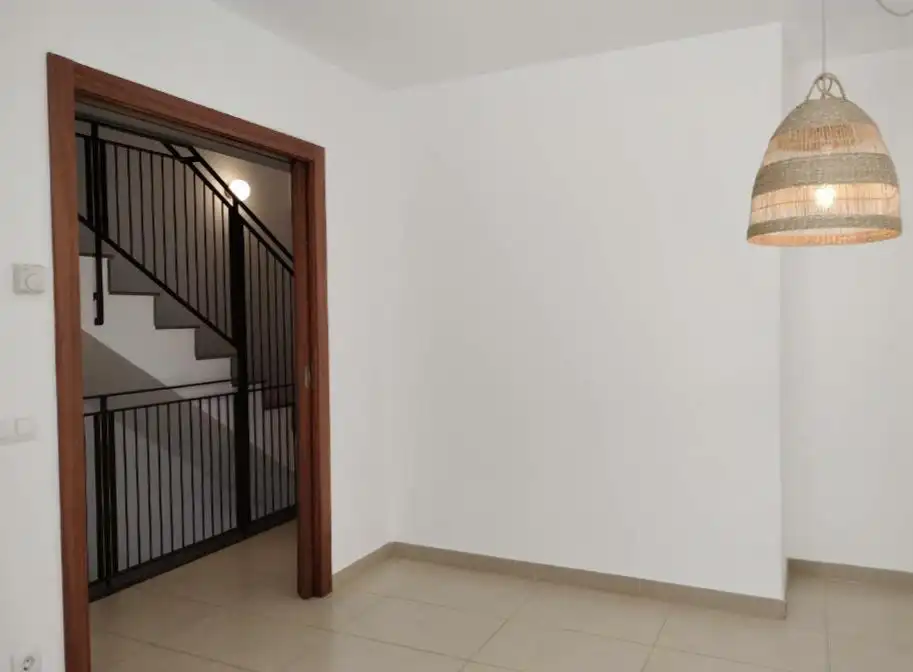 Detached homes for rent in Girona  with Air Conditioner, Heating and Private garden