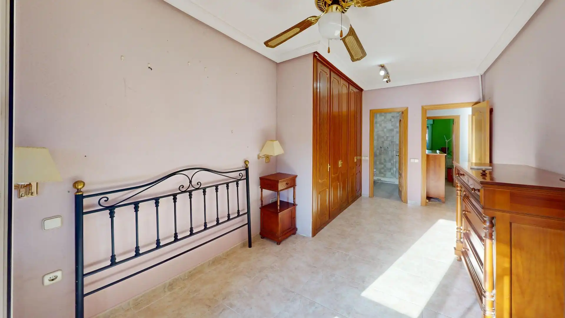 Habitación de Casa adosada en venta en El Molar (Madrid) con Calefacción, Jardín privado y Terraza