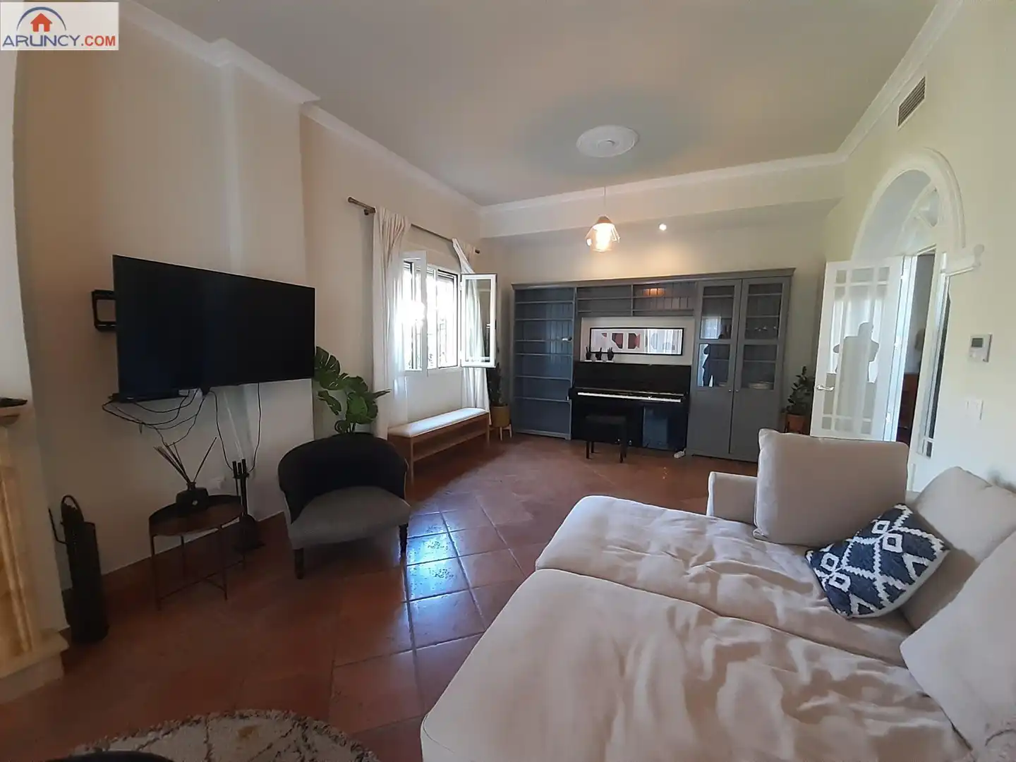 Sala de estar de Piso de alquiler en Montequinto con Aire acondicionado, Jardín privado y Terraza