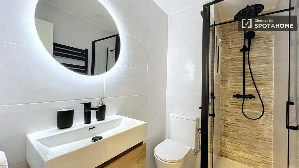 Flat with terrace to rent in Sant Martí, imagen 18