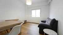 Living room of Flat for sale in  Valencia Capital  with Heating, Oven and Washing machine