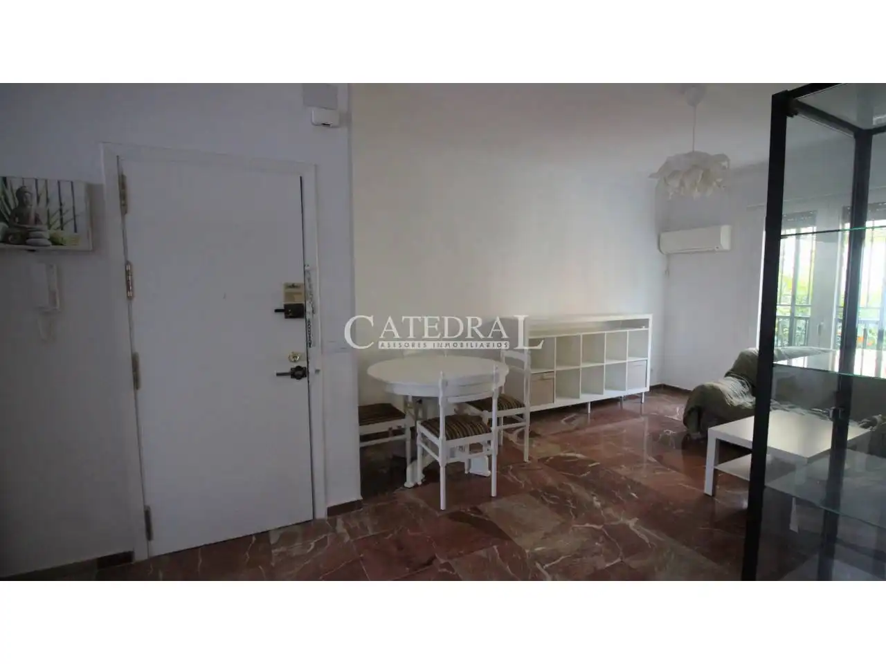 Schlafzimmer von Wohnung zum Verkauf in Sevilla mit Klimaanlage und Heizung