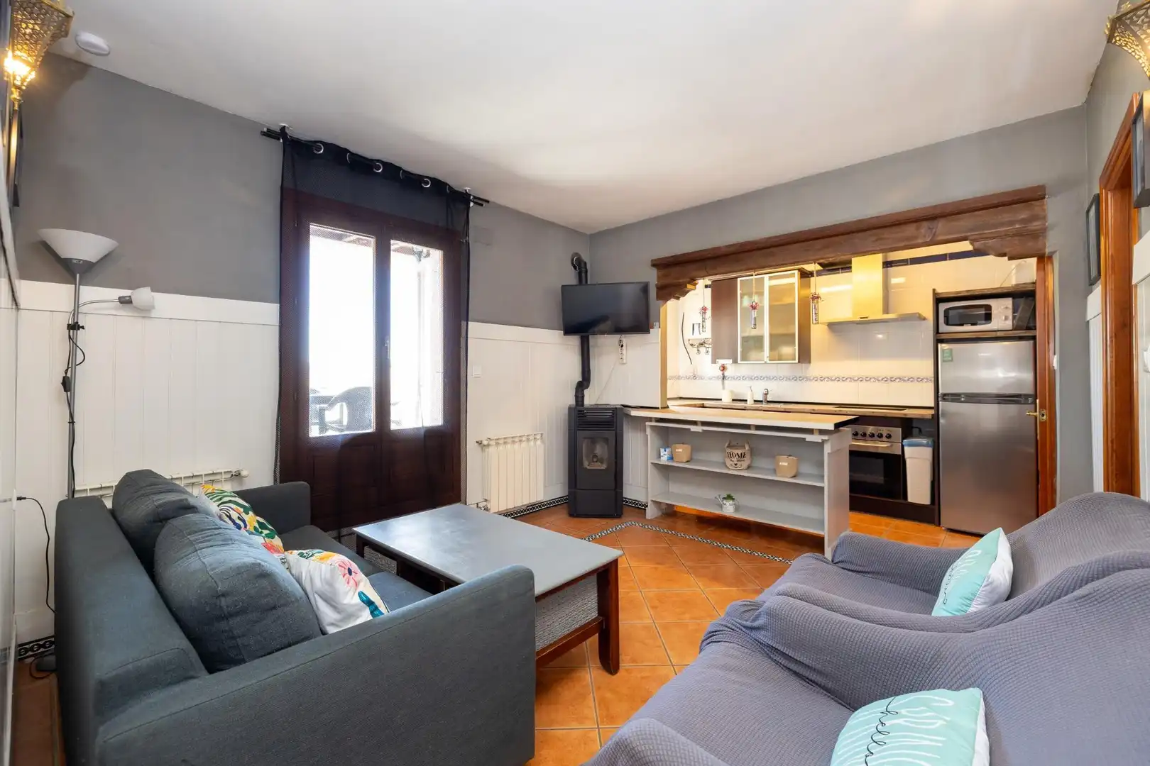 Living room of Flat for sale in Trevélez  with Heating, Terrace and Furnished