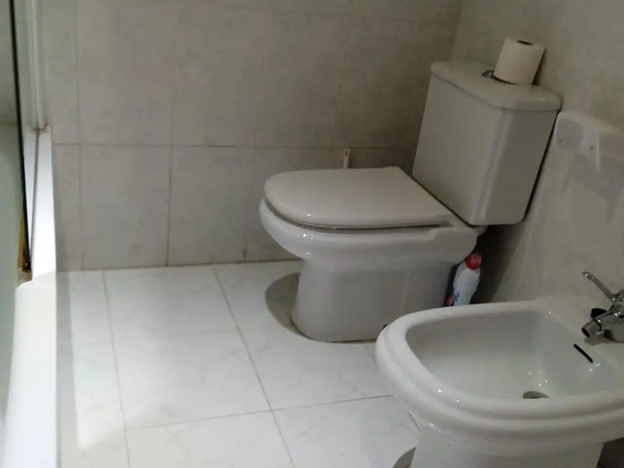 Baño de Planta baja en venta en Santiago de Compostela  con Calefacción, Trastero y Amueblado