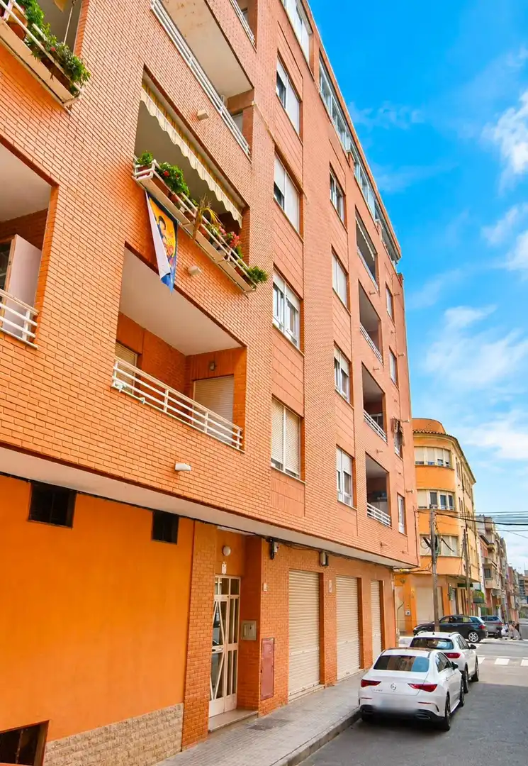 Vista exterior de Pis en venda en Almoradí amb Balcó