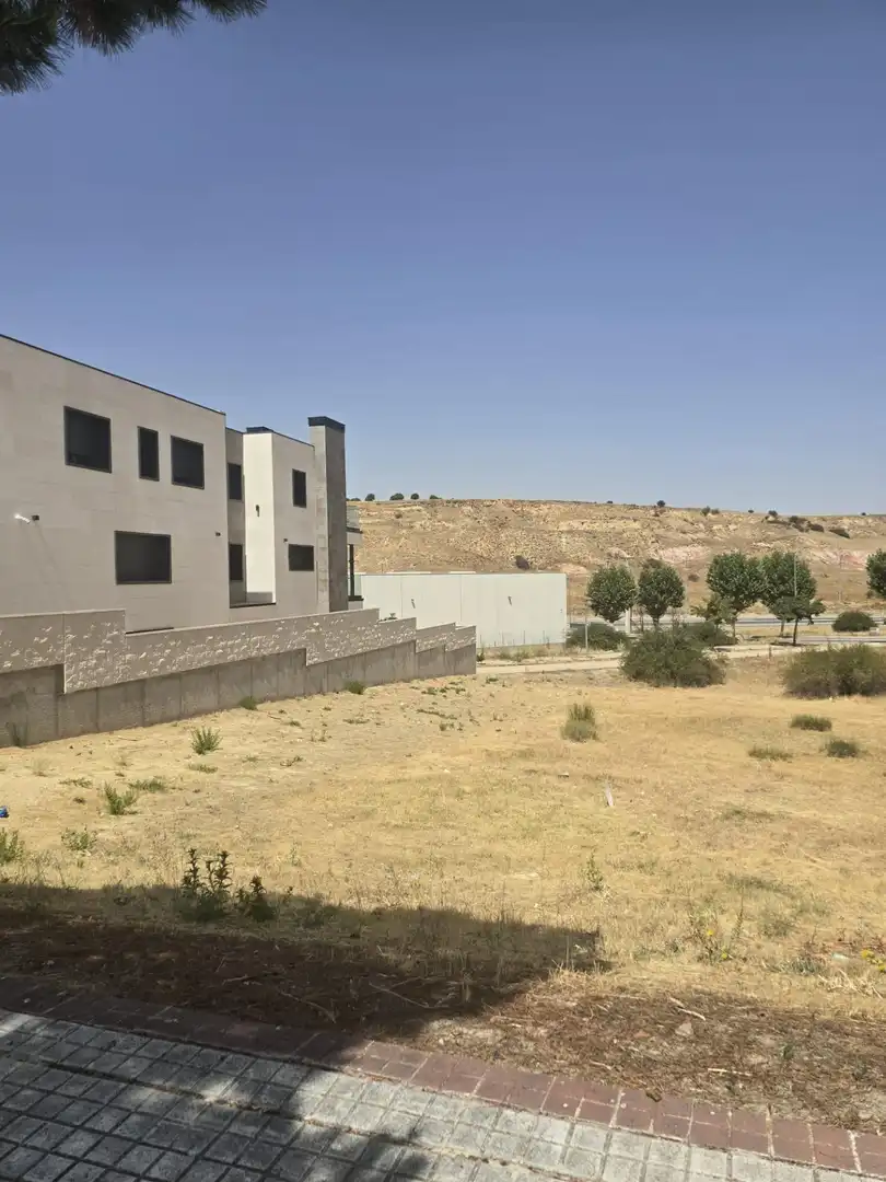 Terreny residencial en venda a La Lastrilla, imagen 4