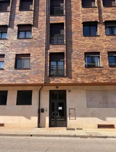 Exterior view of Flat for sale in San Leonardo de Yagüe  with Heating, Parquet flooring and Furnished