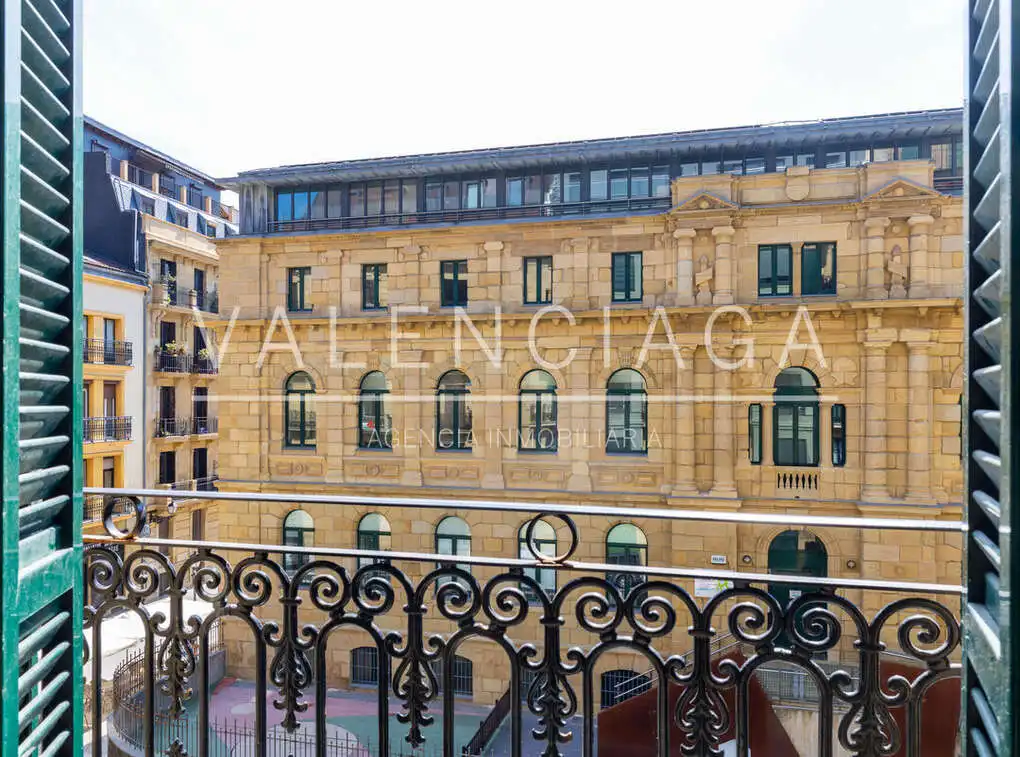 Piso con terraza en venta en Parte Vieja, imagen 25