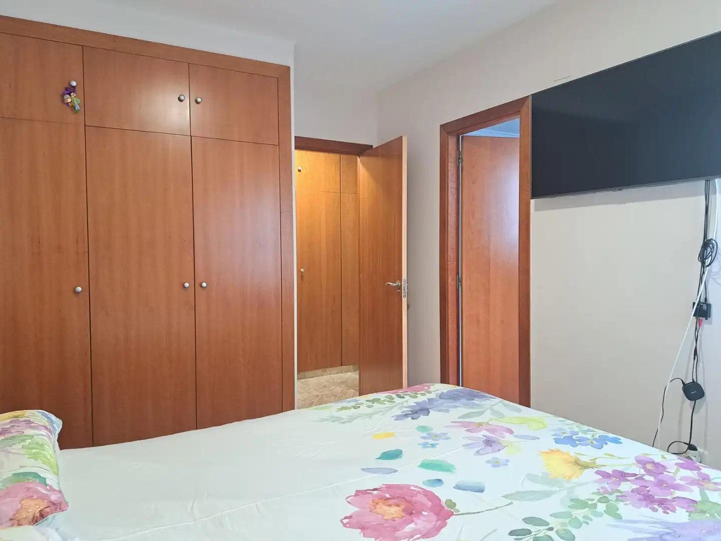 Bedroom of Attic for sale in Requena  with Air Conditioner, Heating and Terrace