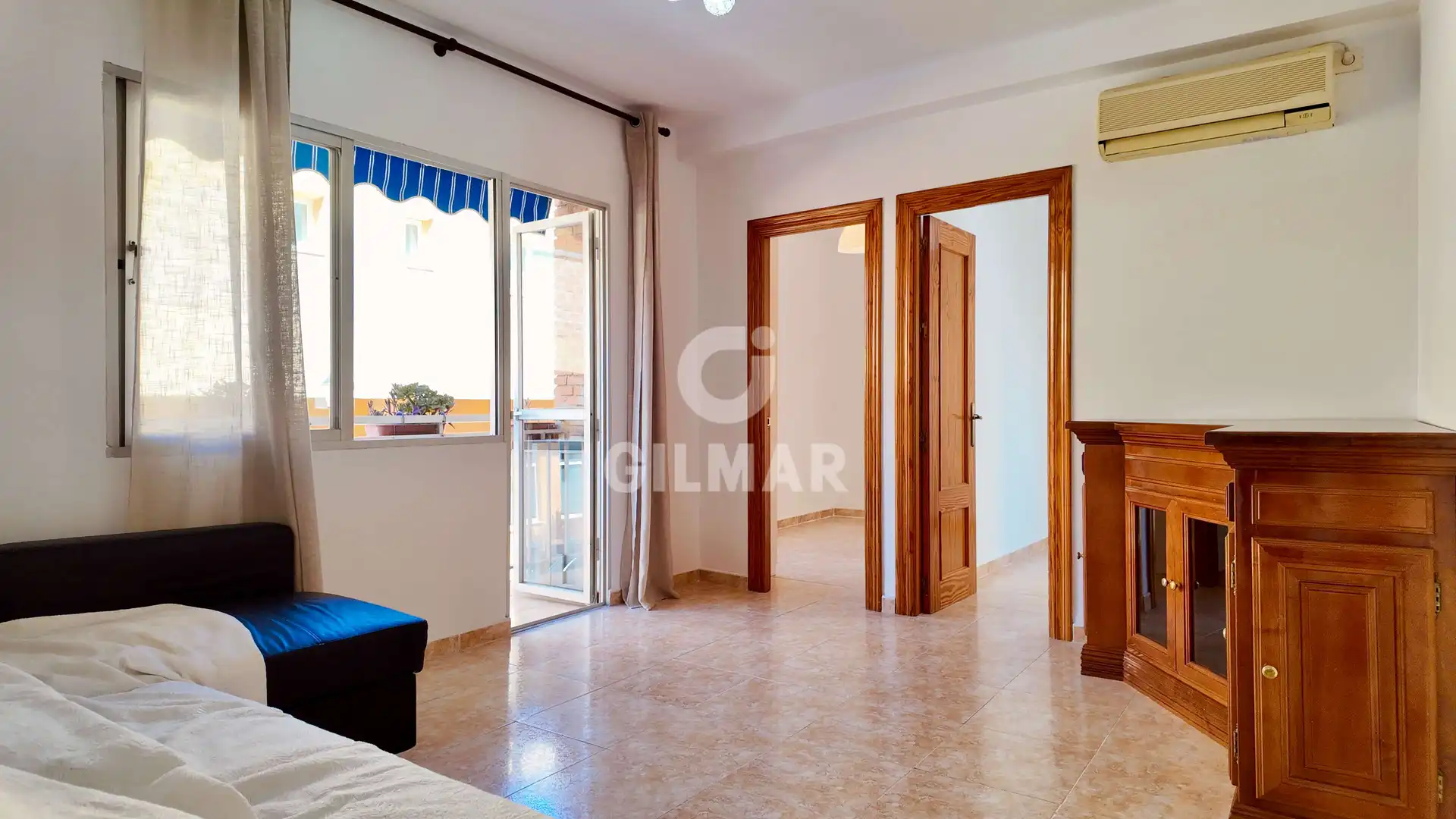 Habitación de Piso en venta en Fuengirola con Calefacción y Balcón