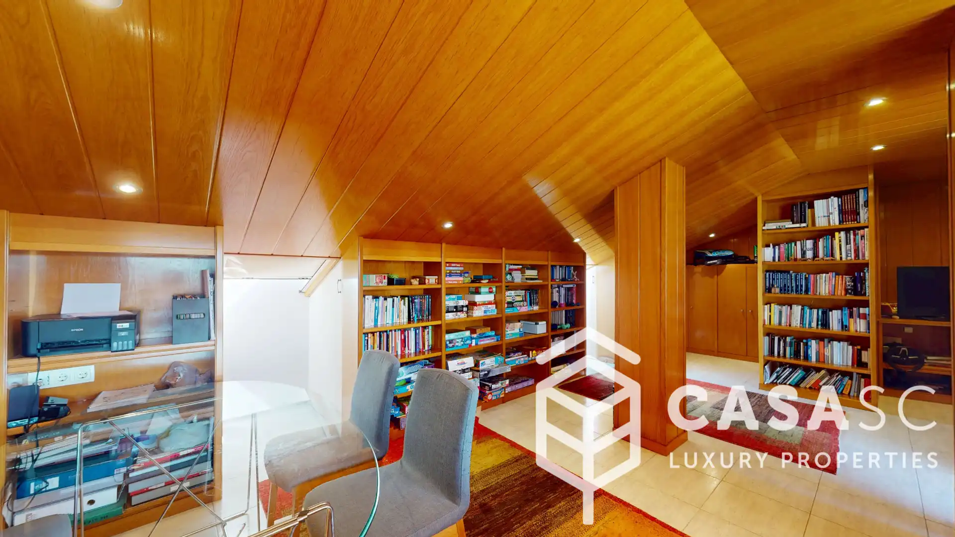 Living room of Attic for sale in Sant Cugat del Vallès  with Air Conditioner, Heating and Parquet flooring