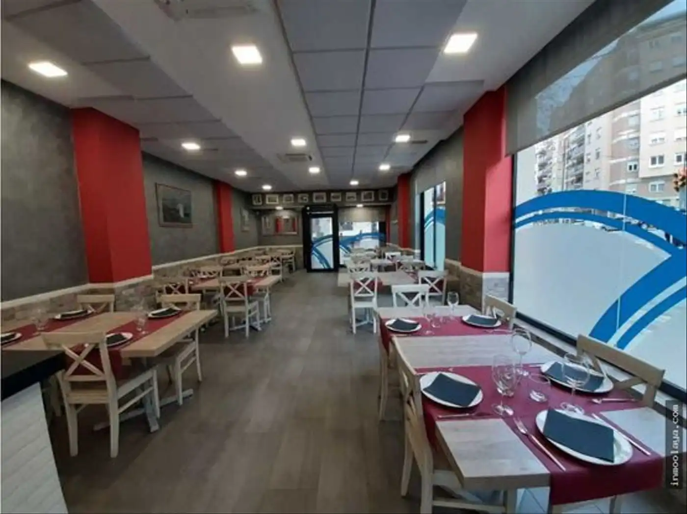 Business premises for transfer in Sants - Montjuïc, imagen 3