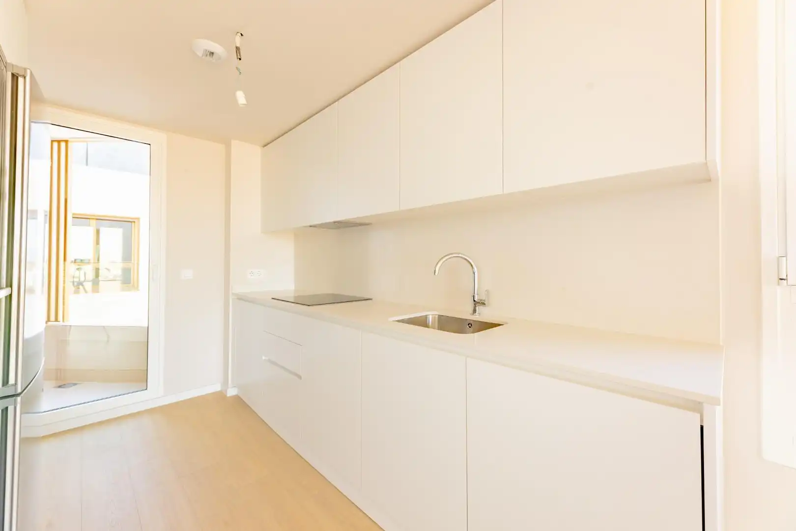 Küche von Wohnung zur Miete in Valencia mit Klimaanlage, Heizung und Privatgarten