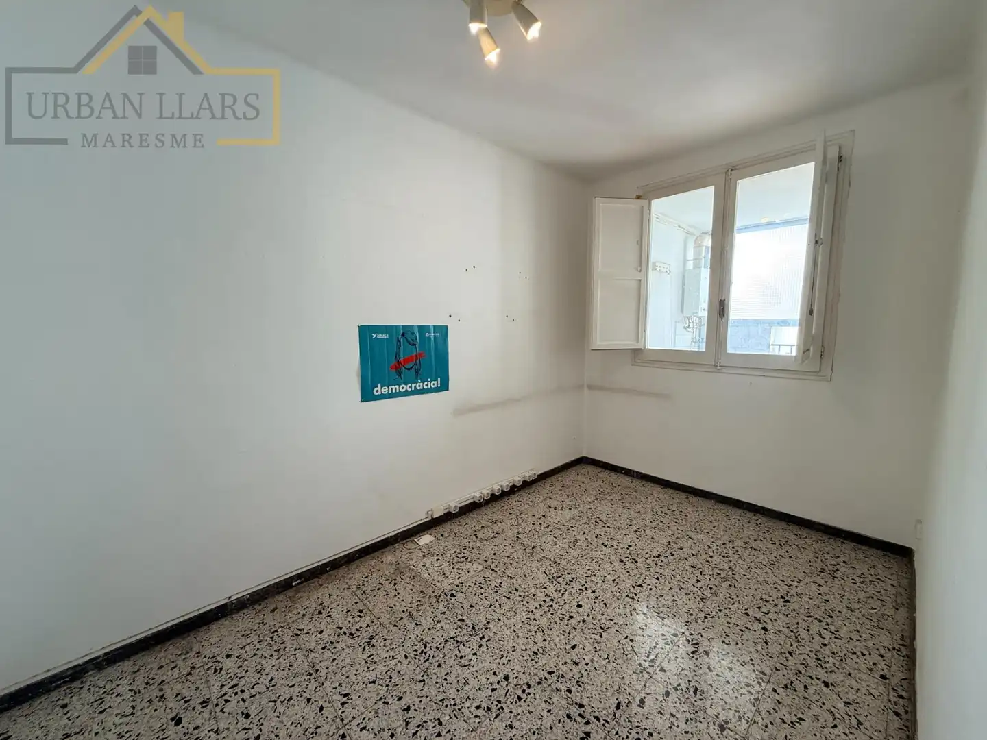 Schlafzimmer von Wohnung zum Verkauf in Mataró mit Balkon
