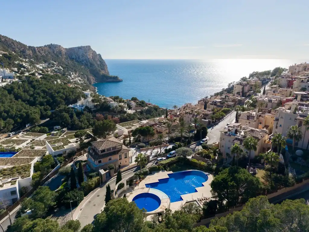 Vista exterior de Apartament en venda en Andratx amb Aire condicionat, Calefacció i Jardí privat